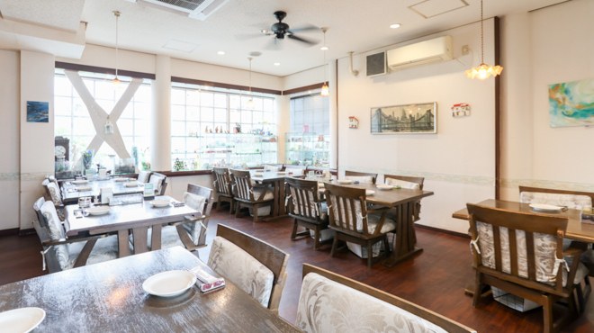 カフェダイニング アフェット 店内